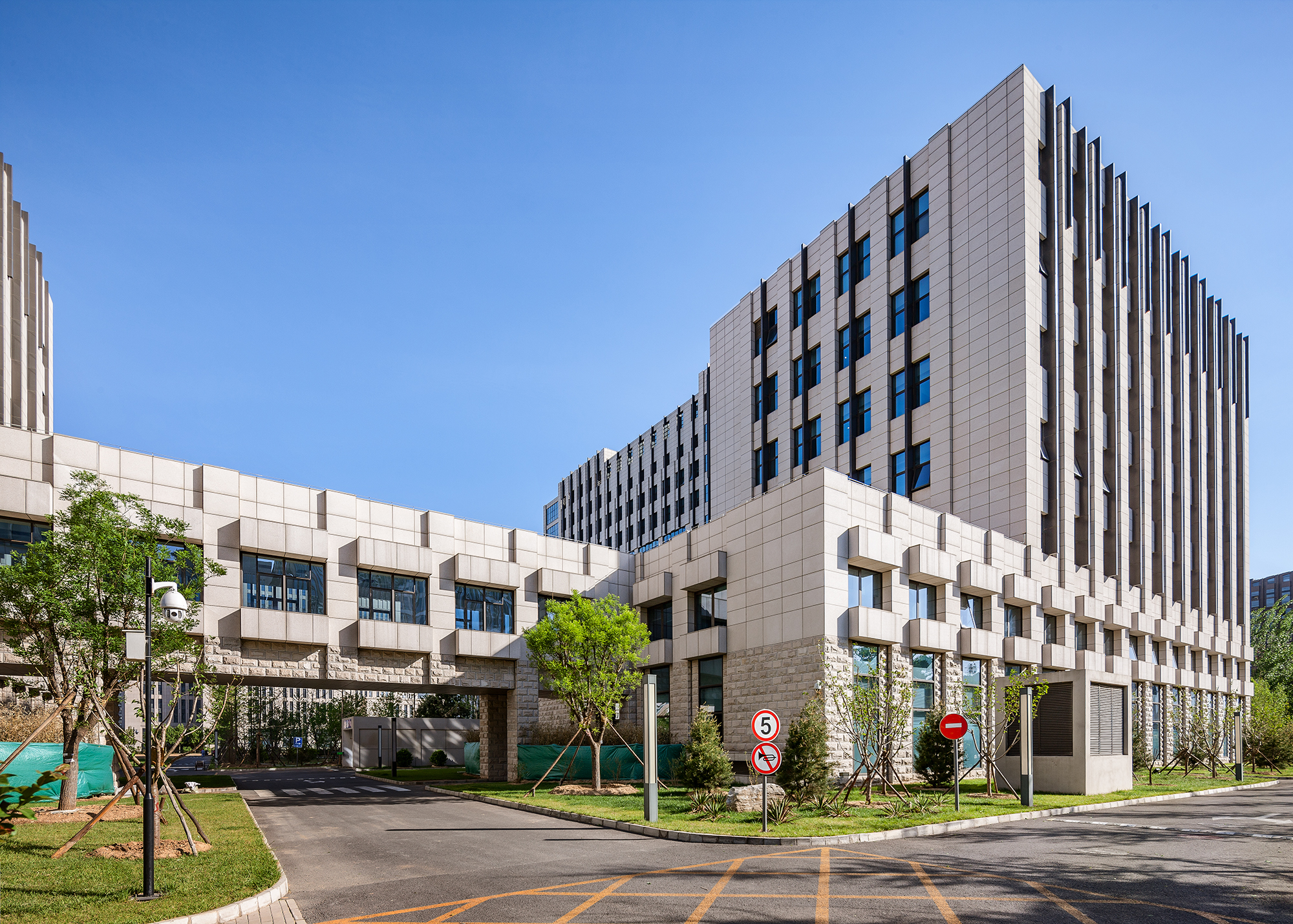 IPPRZH08090S中國檢驗檢疫科學研究院綜合科研樓-外景02